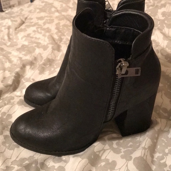 Black booties - Picture 1 of 1